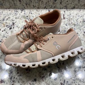 Women’s running shoes